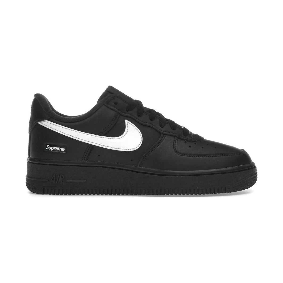Supreme x Nike Air Force 1 Low in black and white, side profile