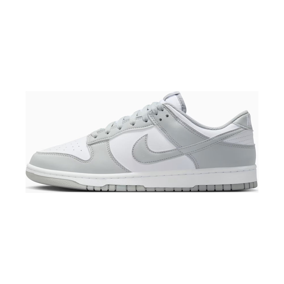 Nike Dunk Low in grey fog