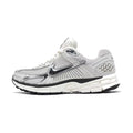 Nike Vomero 5 in photon dust, side profile