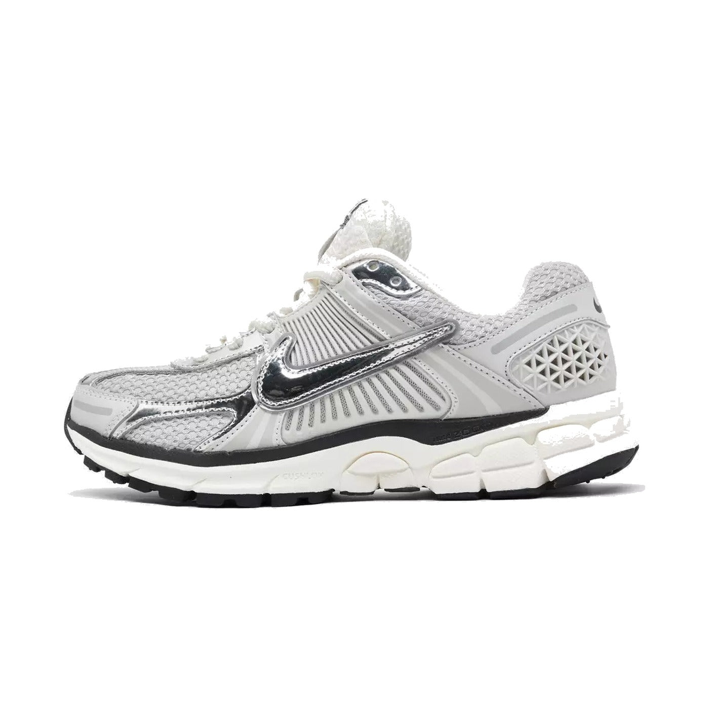 Nike Vomero 5 in photon dust, side profile