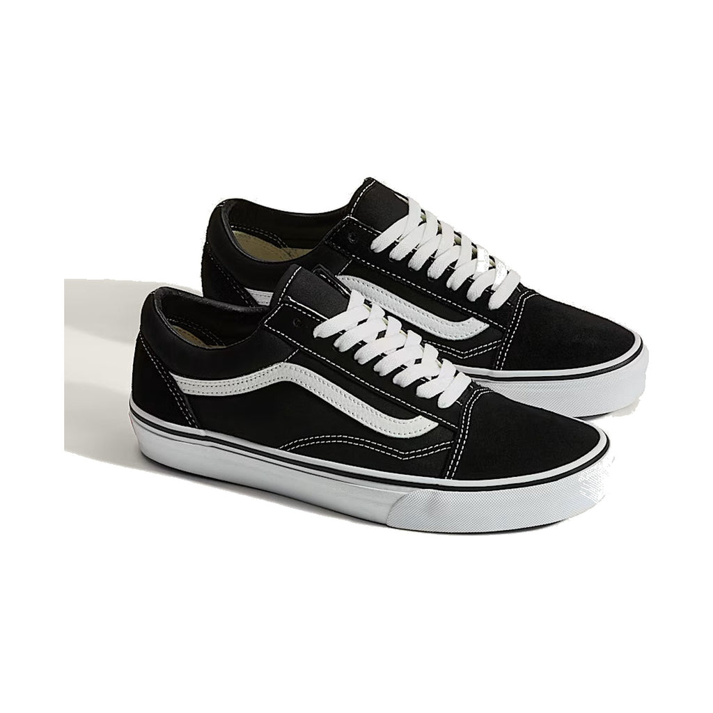 Vans Old Skool in black and white, side profile