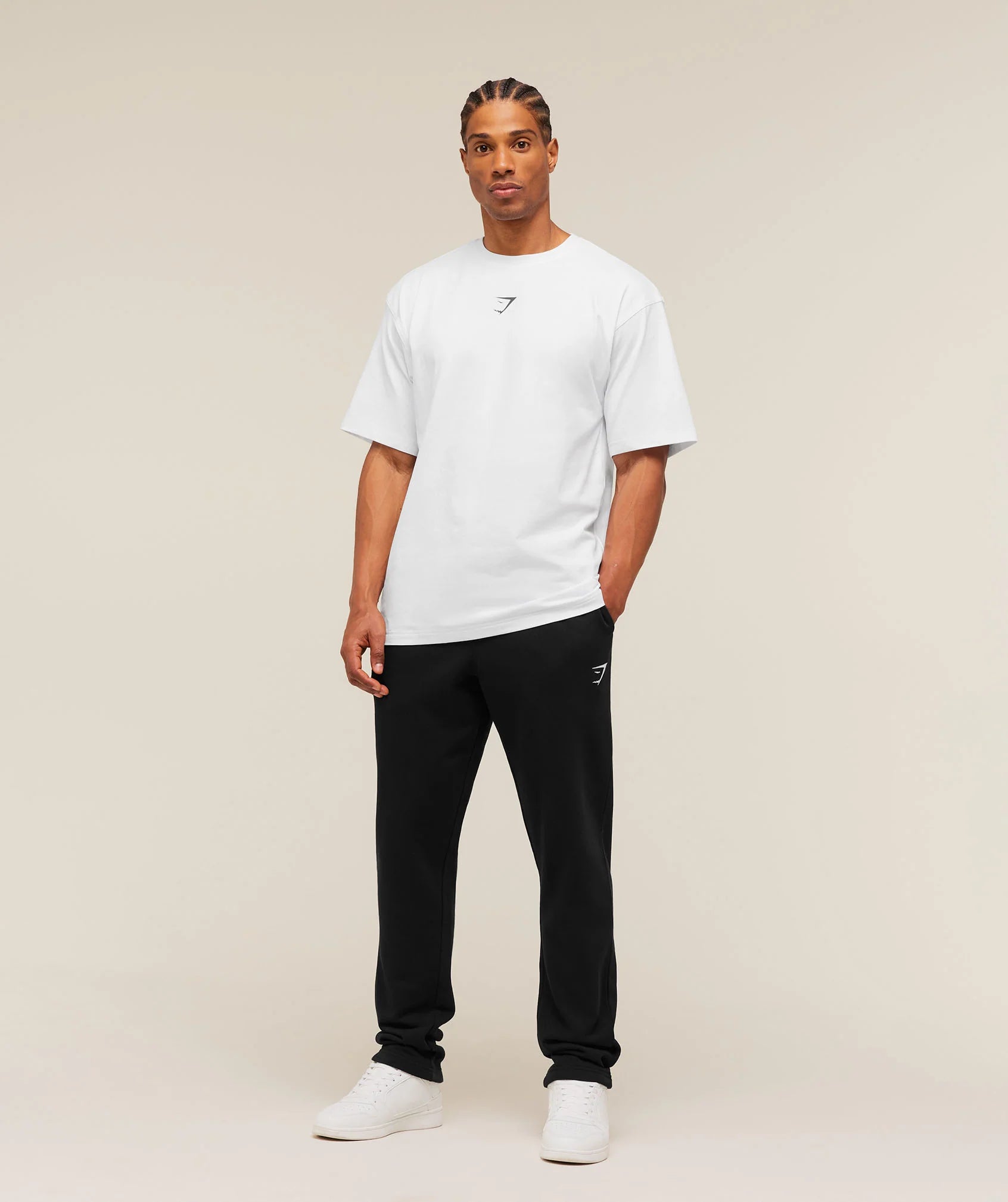 Crest Tapered Joggers | Black