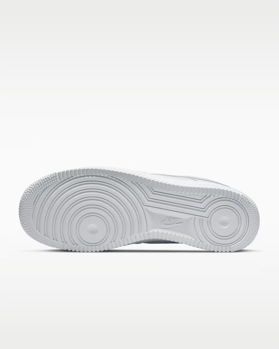 Nike Air Force 1 07 White outsole