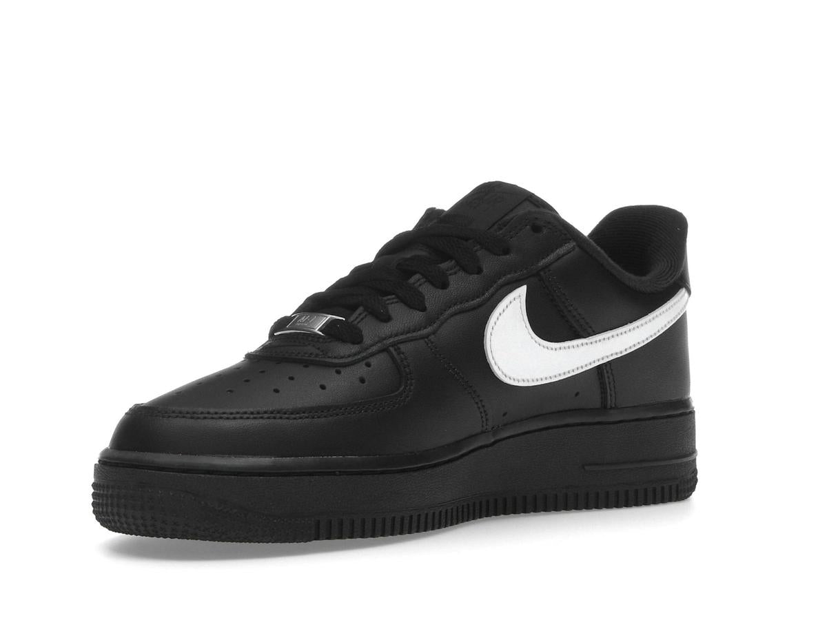 Supreme x Nike Air Force 1 Low Black/White Trainers